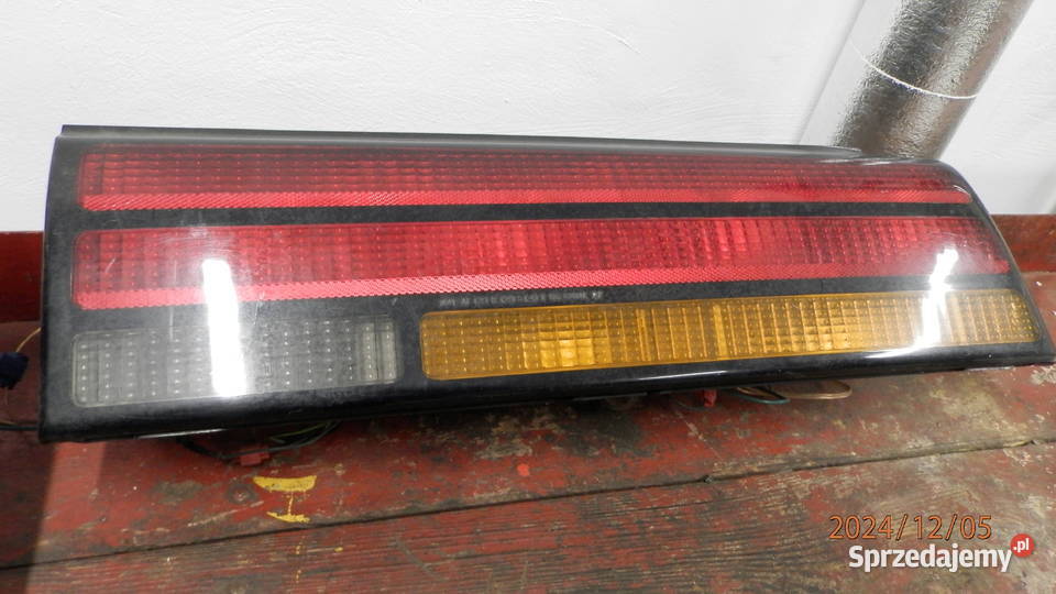 Pontiac Firebird Lampy tylne Komplet lata 1990 Części samochodowe Poznań