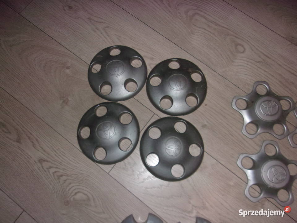 Dekielki zaślepki do felg stalowych Toyota świętokrzyskie Ostrowiec Świętokrzyski sprzedam