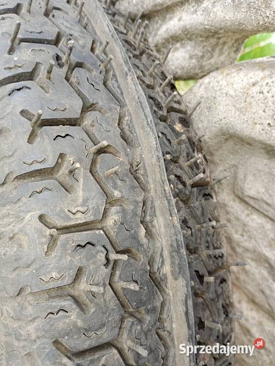 Opona bieżnikowana prl 70 Świdnica sprzedam