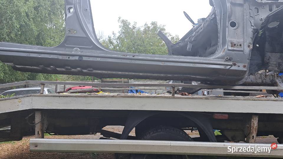 Próg prawy lexus ls400 ucf20 sprzedam