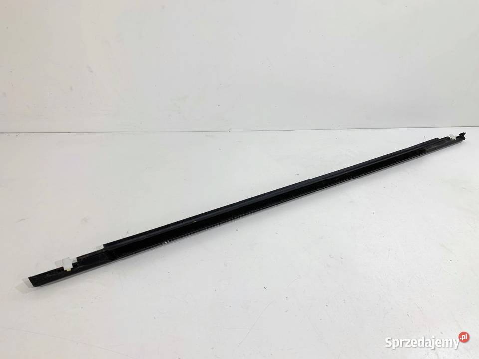 LISTWA ZGARNIAJĄCA TYŁ LEWY VOLVO S90 II sprzedam