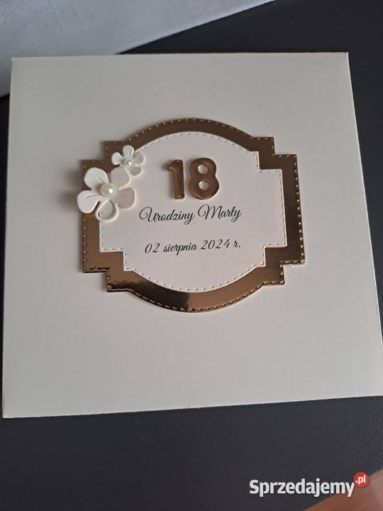 Kartka z okazji 18 urodzin w pudelku sprzedam