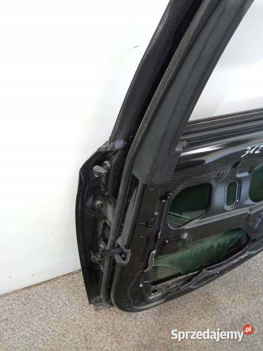 DRZWI PRAWE TYŁ SEDAN CZARNE Bmw Seria 5 VI 2010