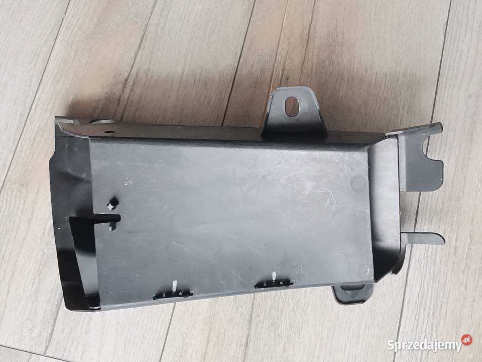 BMW F10 F11 PRAWY KANAŁ WLOT POWIETRZA HAMULCA Międzychód