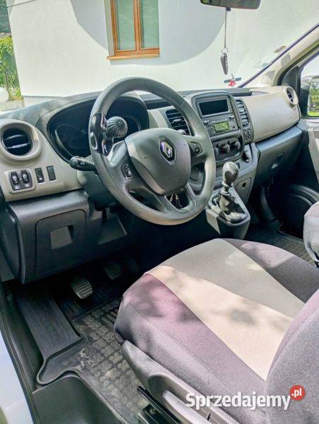 Renault Trafic 9 osób kampervan kamper świętokrzyskie Sędziszów