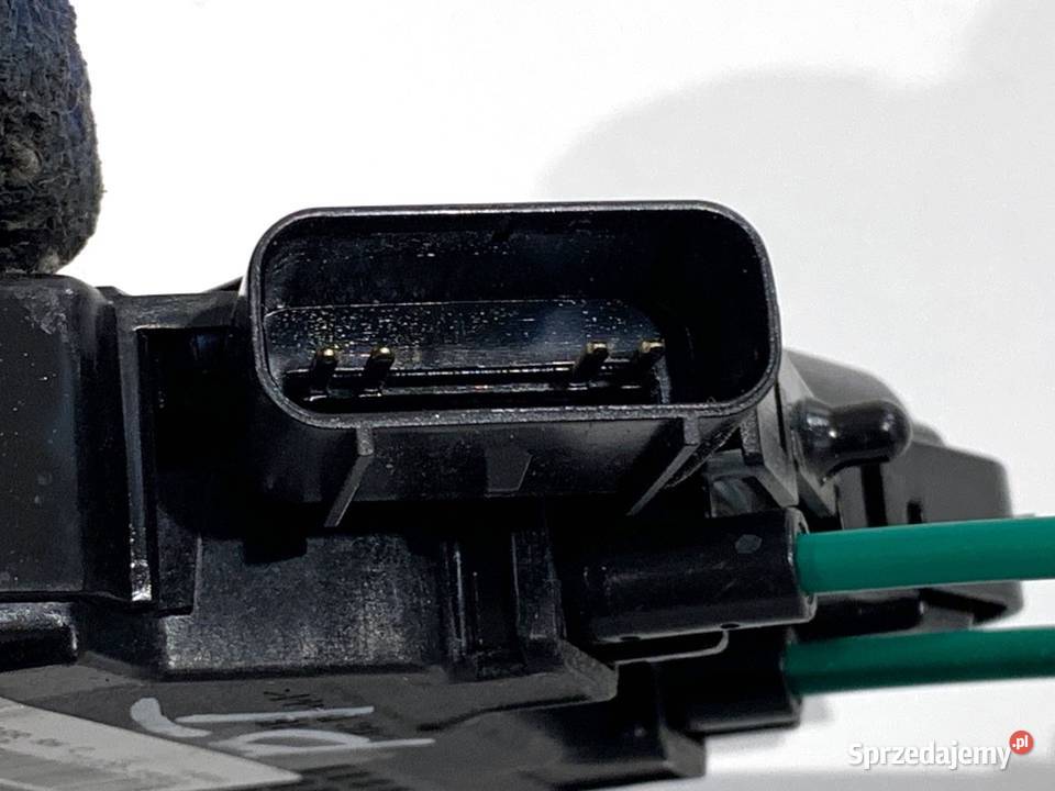 ZAMEK DRZWI PRAWY TYŁ SSANGYONG TIVOLI Crossover