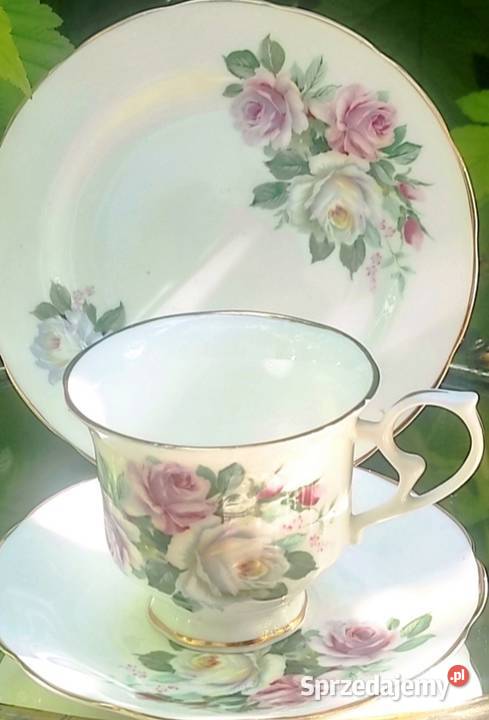 Porcelana zdobiona motywem róż Pabianice