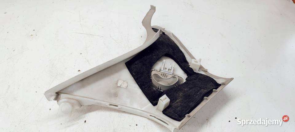 OSŁONA SŁUPKA PRAWY TYŁ AUDI Q7 4L0867246 Przystajń