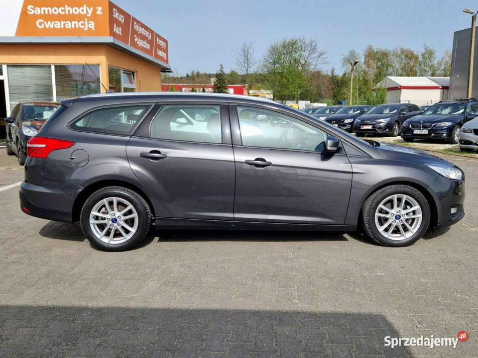 Ford Focus AutomatNiski PrzebiegDokumentacja 120KM Focus Suchy Las