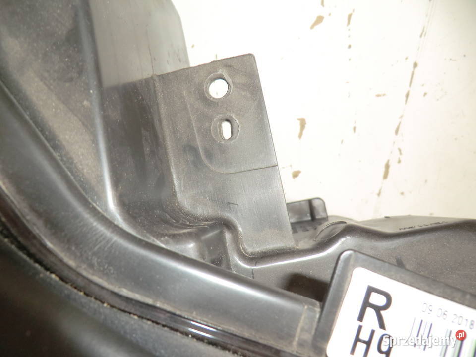 Toyota CHR LAMPY PRZÓD 81110F417000 osobowe Krzeszowice