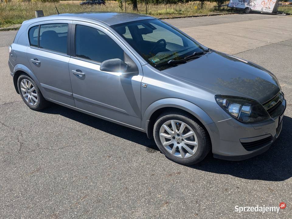 Sprzedam Opel Astra H 2004r 8900 do negocjacji manualna Sosnowiec