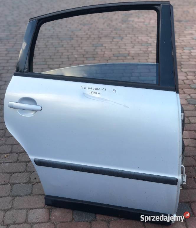 DRZWI TYLNE PRAWE VW PASSAT B5 SEDAN 19962005 K osobowe Skołoszów