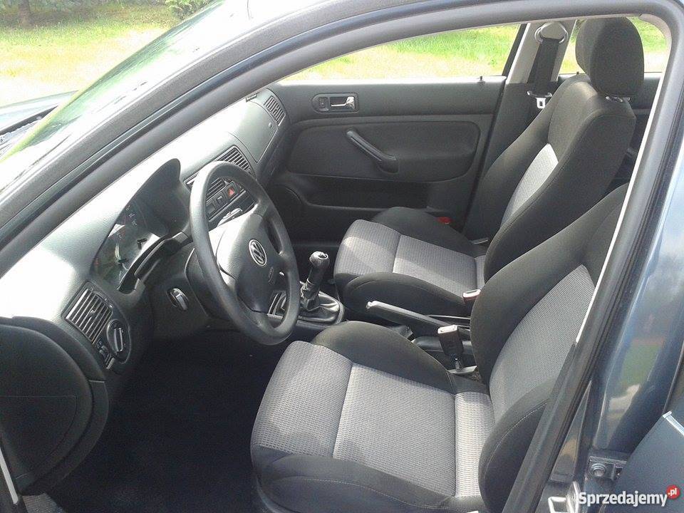 Sprzedam Vw Golf 4 1 właściciel mały przebieg nieuszkodzony Golf