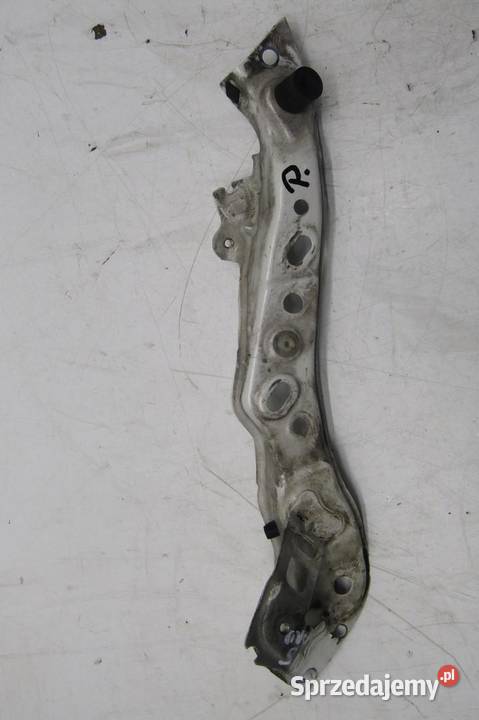 OKULAR MOCOWANIE LAMPY PRAWY PRZÓD TOYOTA PRIUS osobowe sprzedam