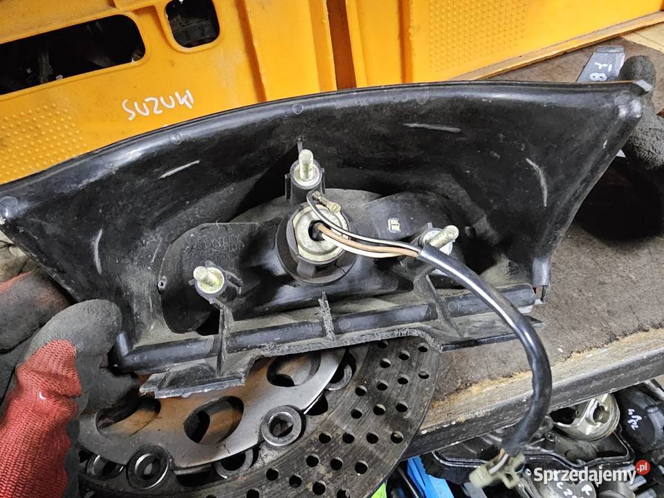 Suzuki GSX 600 f katana lampa tył tylna tylniaga Lampy tylne Jelenia Góra sprzedam
