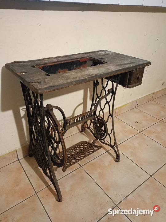 Stolik maszyny do szycia Singer Zawiercie