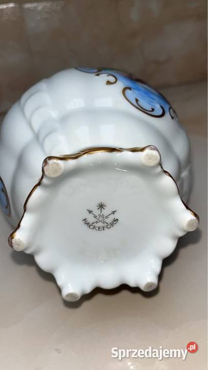 Wazon z białej porcelany Karlskrona Szwecja