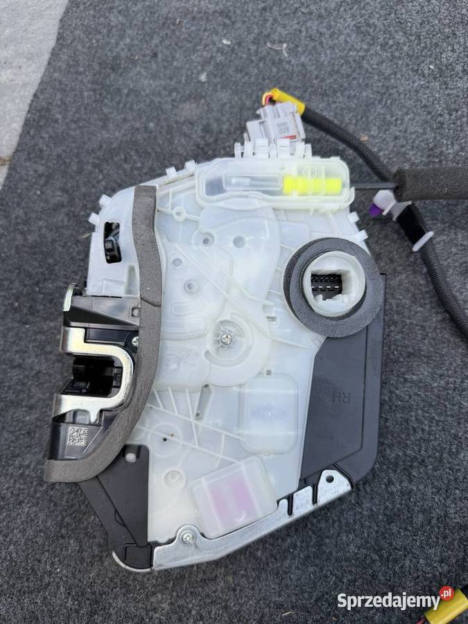 Zamek tylnych prawych drzwi Lexus Nx 350h