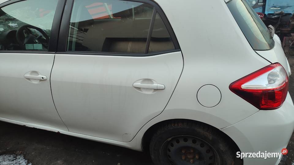 TOYOTA AURIS 1 LIFT 0912 DRZWI PRZOD TYL PRAWE osobowe Włoszczowa