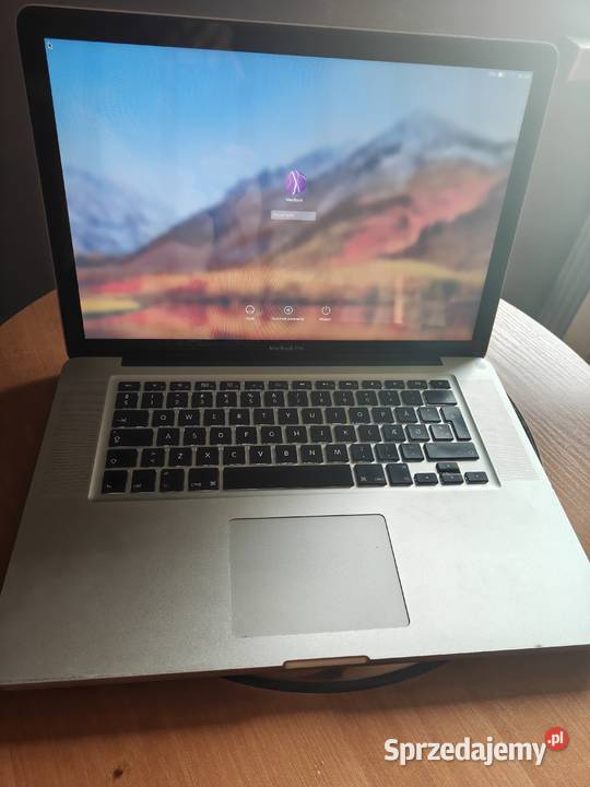 MacBook Pro 156