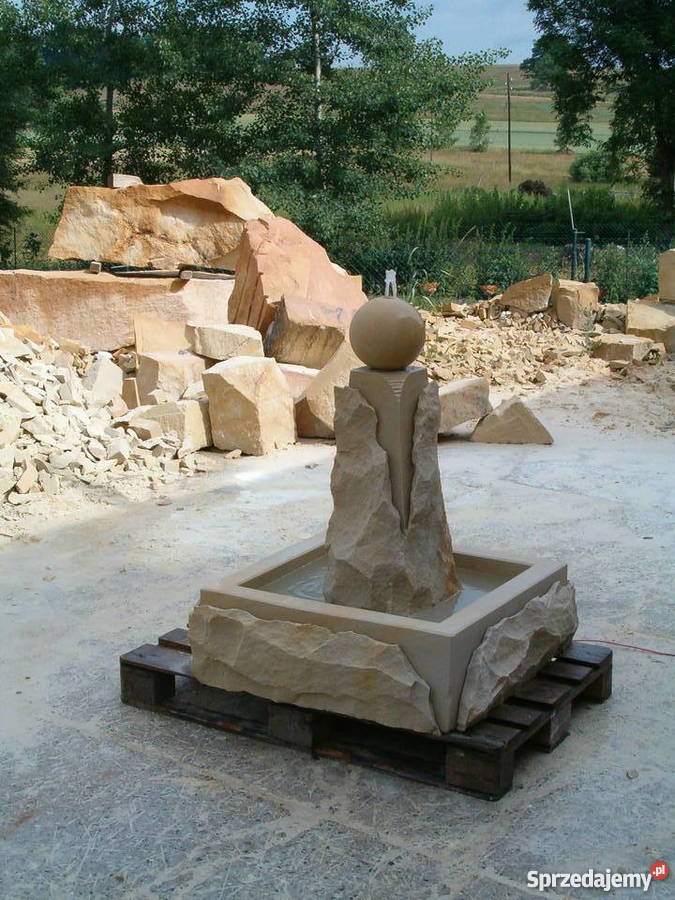 Fontanna z piaskowca kamień naturalny dolnośląskie Kamienna Góra