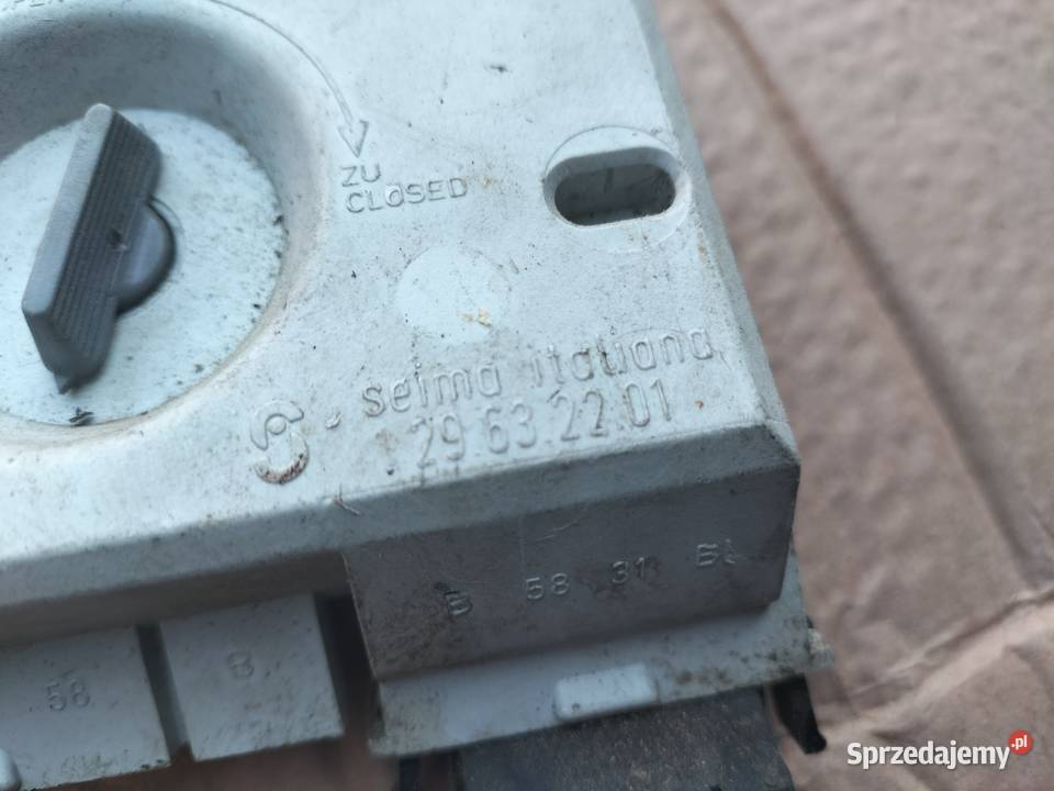 AUDI 80 B3 B4 WKŁAD LAMPY TYŁ PRAWY BIAŁY osobowe Kamień-Kolonia
