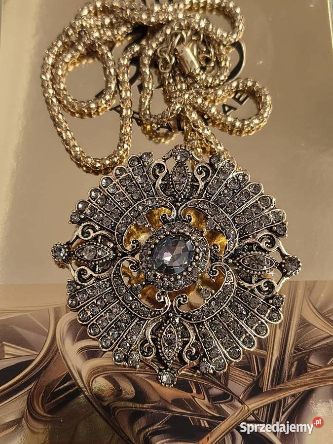 Piękny wisiorbroszka w stylu otomanskim