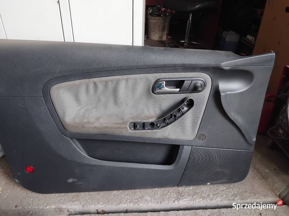 Boczek tapicerka drzwi lewy kierowcy Seat Ibiza