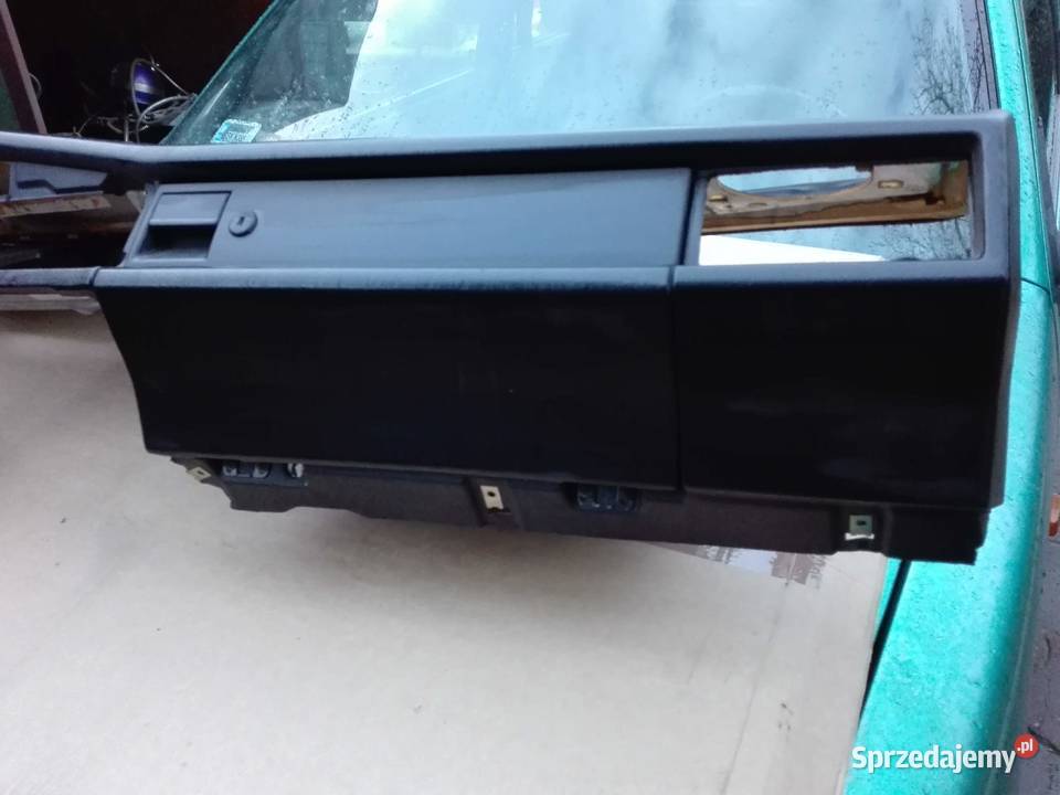 Mercedes 190 W201 deska rozdzielcza konsola świętokrzyskie sprzedam