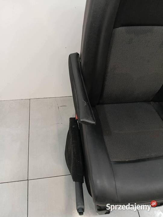 FOTELE LEWY KIEROWCY EU PROACE Peugeot Expert sprzedam