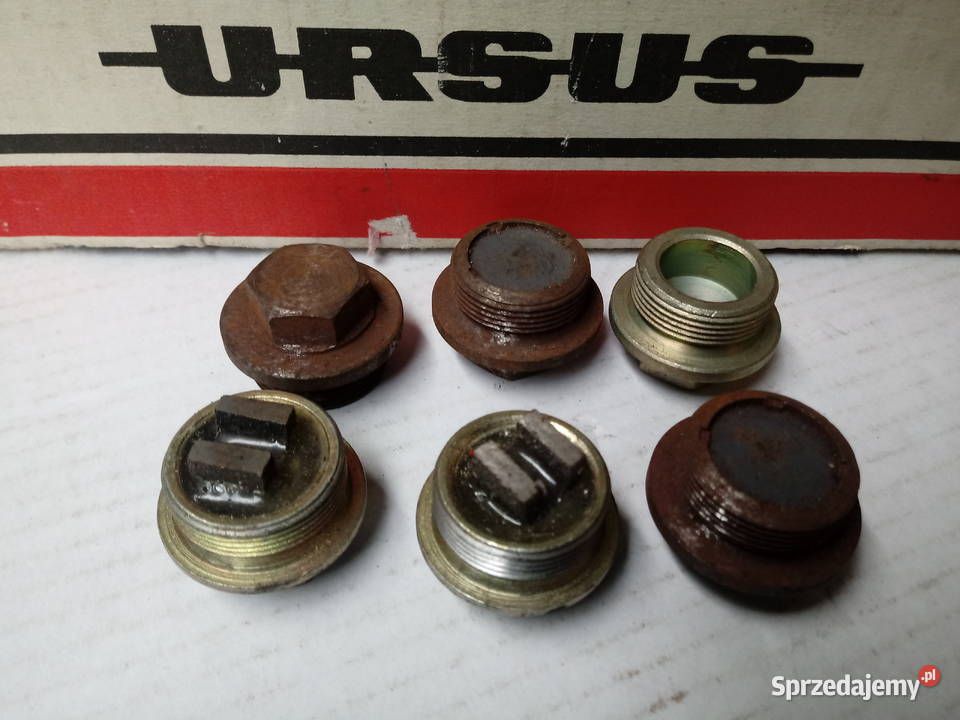 Korba wieszaka PRAWEGO Ursus 9021224 PRL ZM Warszawa