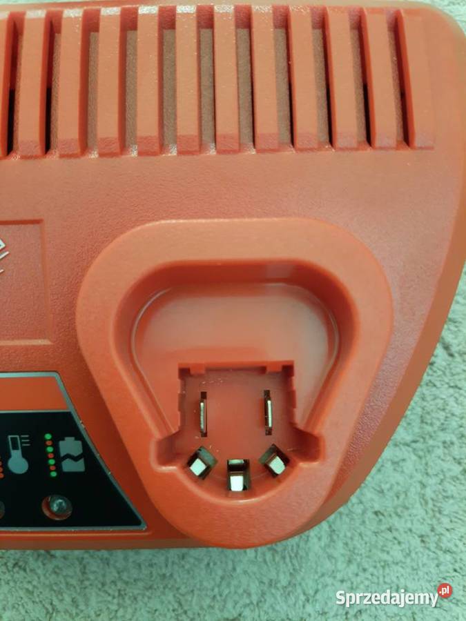 Sprzedam widoczną na zdjęciach ładowarkę Pozostałe śląskie Będzin