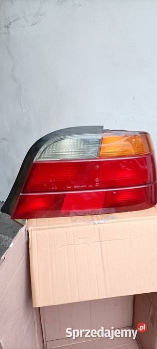 Sprzedam lampę BMW e 38 śląskie Katowice