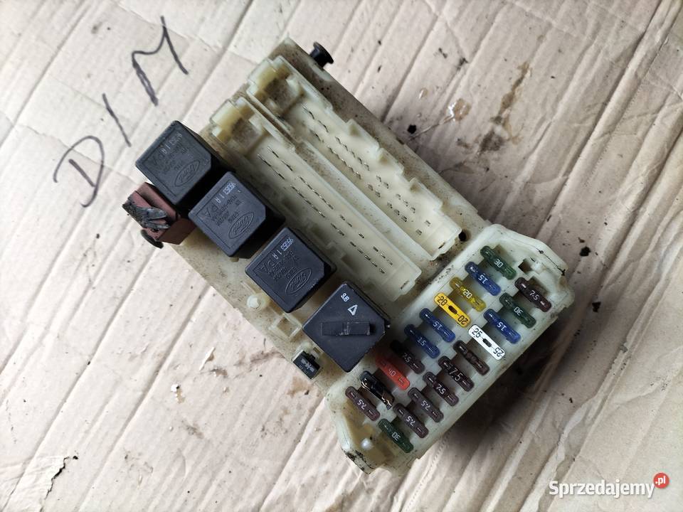 SKRZYNKA BEZPIECZNIKÓW FORD MONDEO MK1 MK2 18 TD Kamień-Kolonia