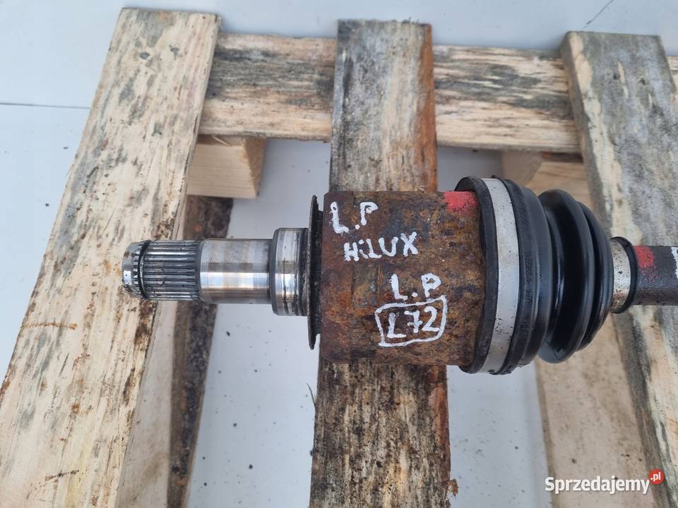PÓŁOŚ Toyota Hilux VII 30 D4D LEWA PRZEDNIA Chełm