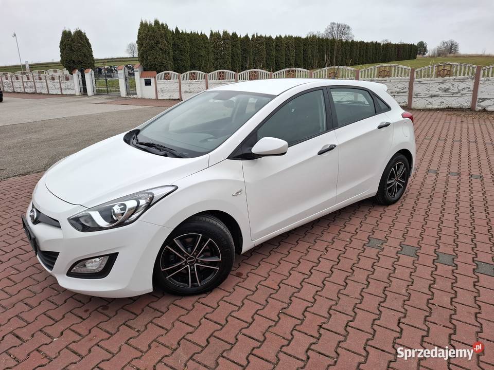 Hyundai I3014 B100SerwisZadbany manualna Pawłów sprzedam