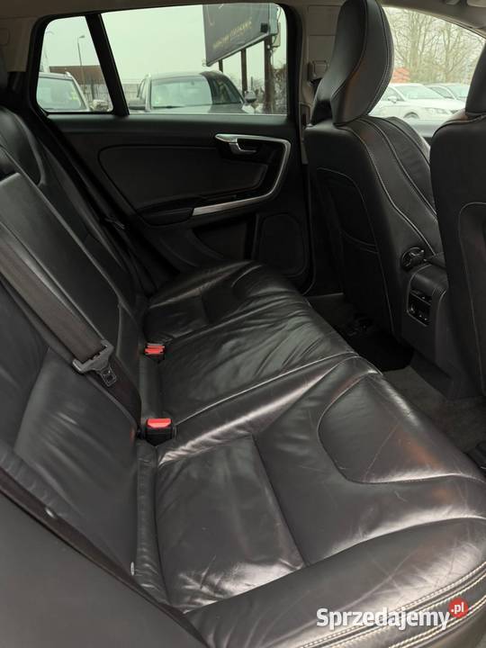 Volvo V60 24 Diesel Hybrid Automat Skóra Navi Wrocław