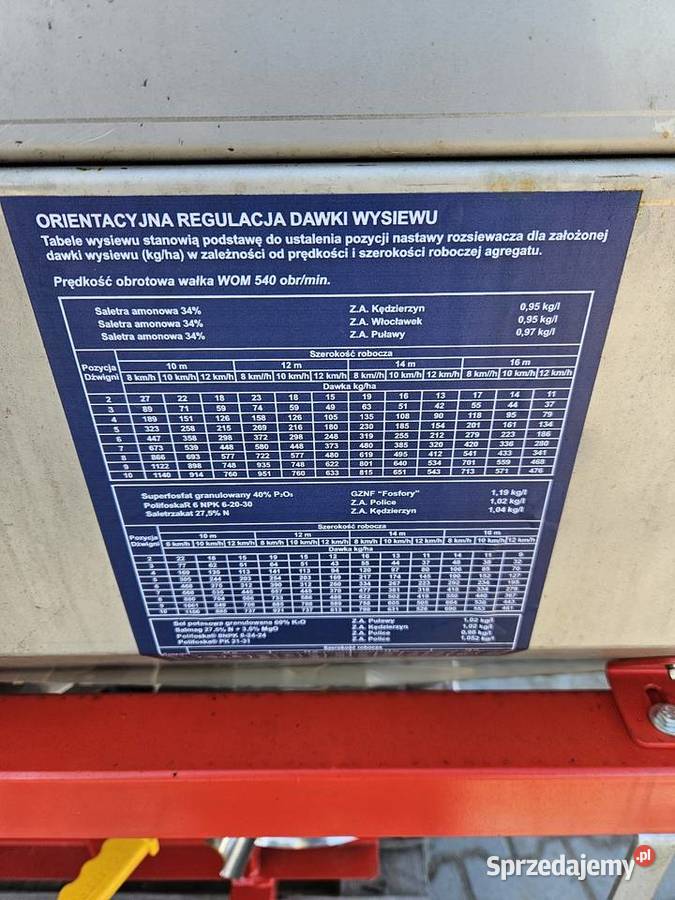 Solidny rozsiewacz nawozów z blachy nierdzewnej Popławy sprzedam