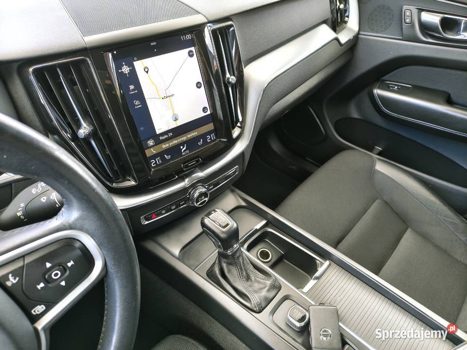 VOLVO XC60 Salon Polska Automat Zarejestrowany w VAT marża Zarszyn