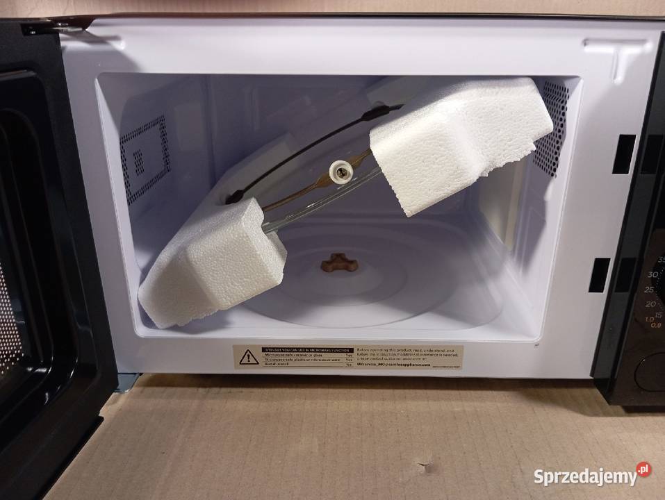 Kuchenka mikrofalowa Comfee 20 l 700W małopolskie