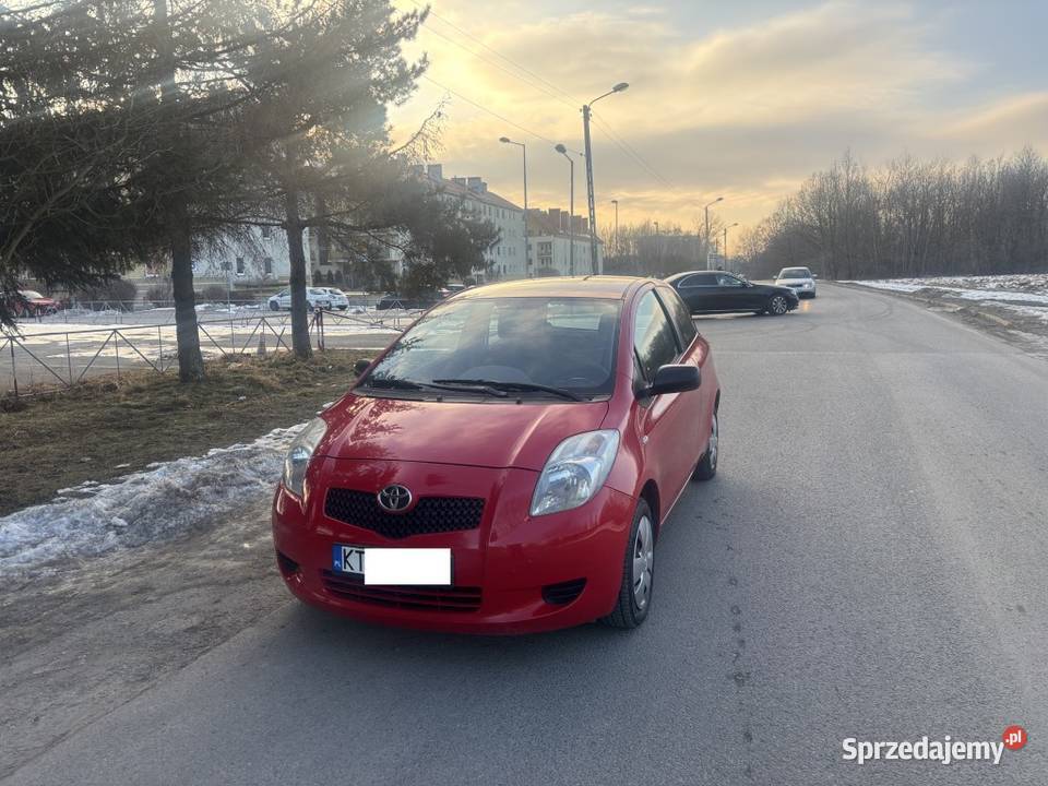 ekonomiczna i niezawodna Toyota manualna Yaris Tarnów