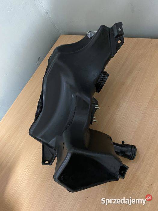Piaggio Primavera 125 Bak zbiornik paliwa Poznań