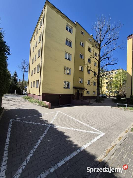 Syndyk sprzeda 16 udziału w spółdzielczym Brwinów