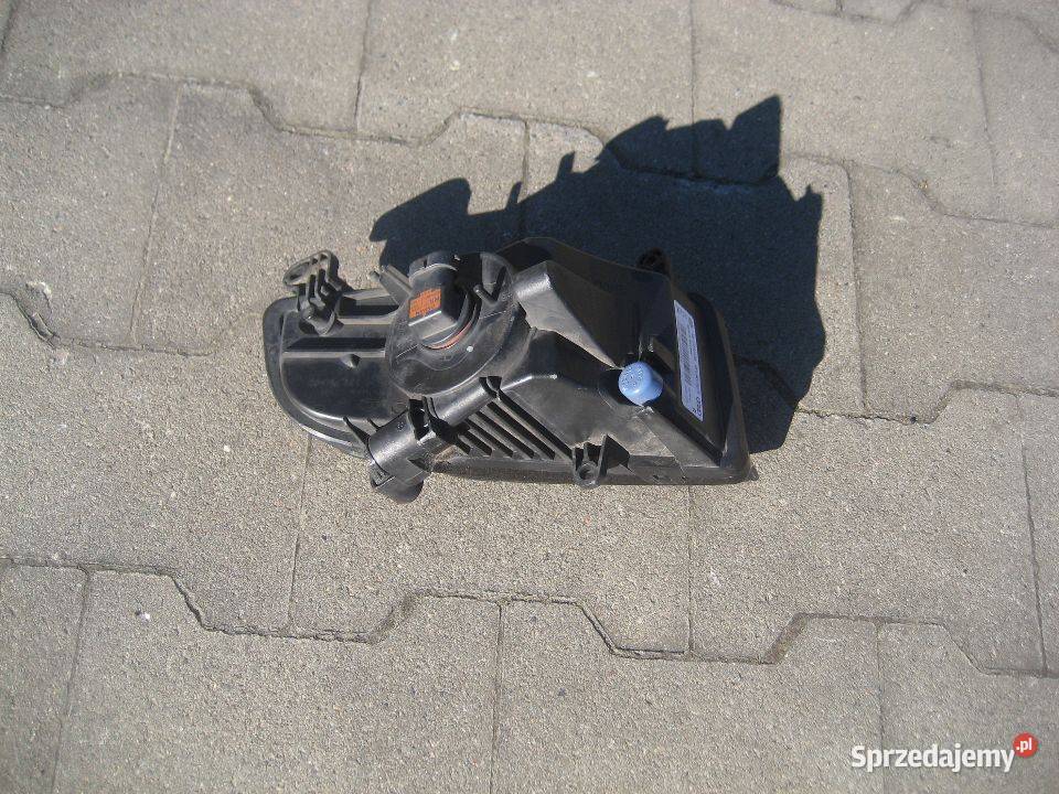 AUDI A4 B8 LIFT 1215R HALOGENY PRAWY LEWY H8 Lampy przeciwmgielne wielkopolskie Rakoniewice