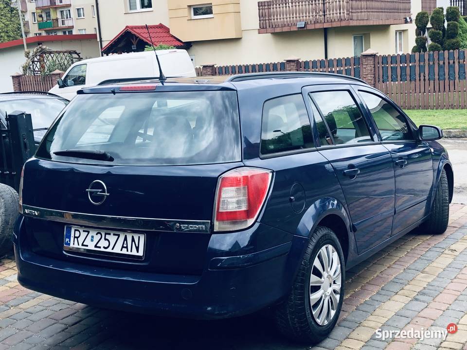 Opel Astra H Kombi 17DTI Przeworsk
