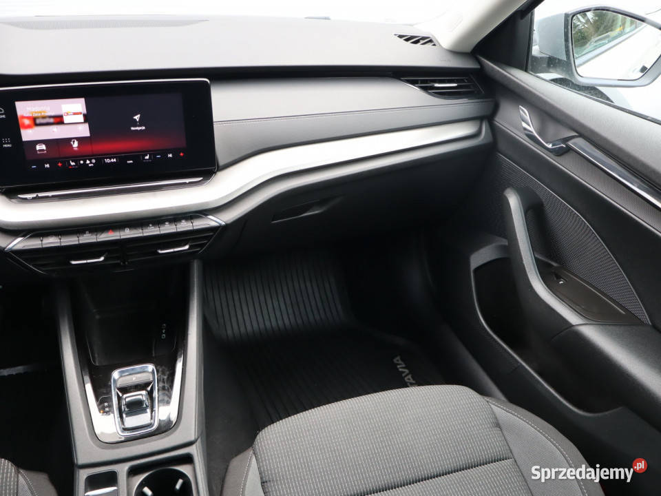 Skoda Octavia 20 TDI asystent pasa ruchu Katowice