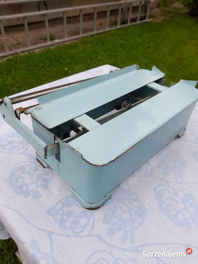 Sprzedam starą kuchenną wagę z PRLu Poznań