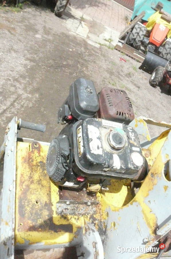 Walec spalinowy Bomag z wibracją silnik Pabianice