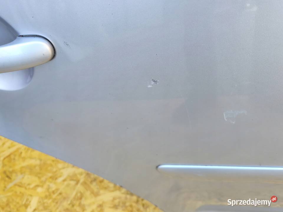 VW TOURAN I 0307r DRZWI LEWY TYŁ TYLNE SZYBA Przemęt