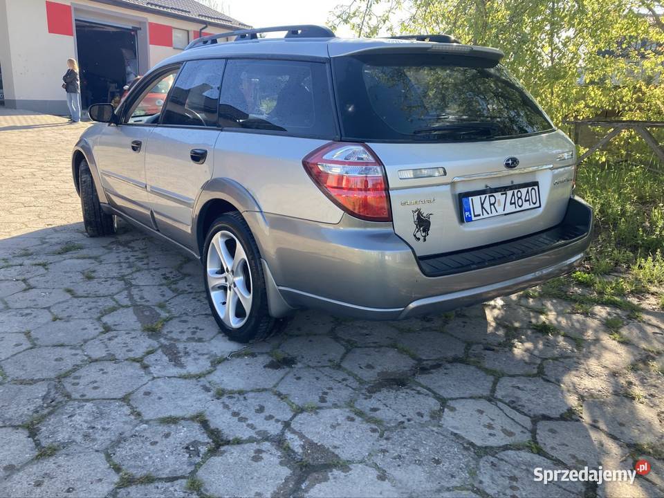 Subaru OUTBACK legacy 25 LPG centralny zamek lubelskie sprzedam